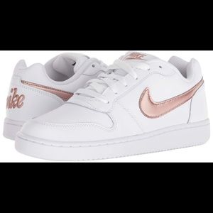 Women’s Nike shoes